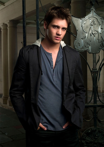 11-vampire-diaries